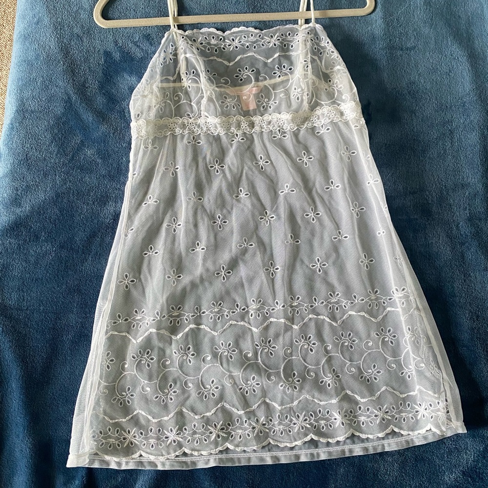 Victoria's Secret White Lace Babydoll Nightgown Slip Chemise Size medium